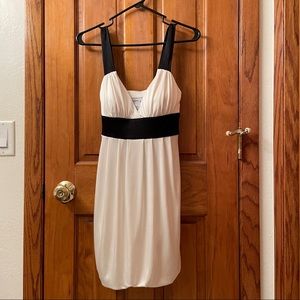 FREE SHIPPING Speechless Brand Cream & Black Bubble Hem Dress Size 2